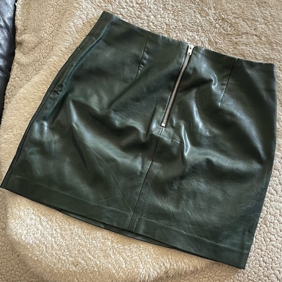 Green Faux Leather Skirt - Picture 3 of 4